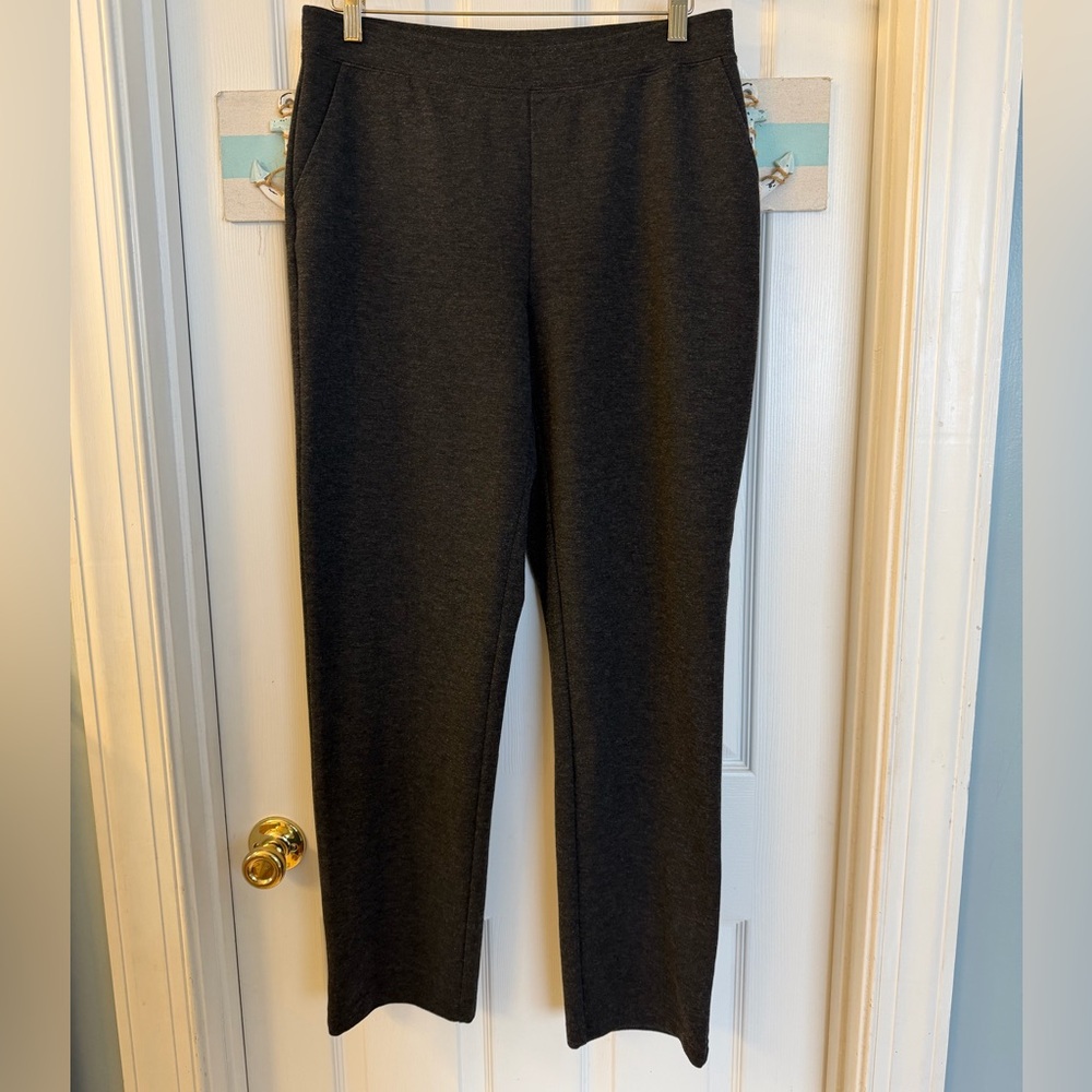 Weekends by Chicos Gray Pull-on Pants Sz 1R (8)